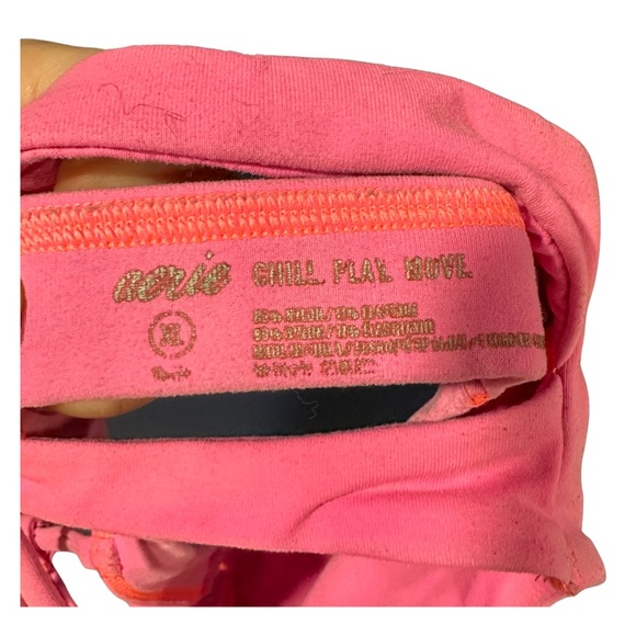 aerie Fear Less Crop Top/ Sports Bra XL - Picture 3 of 3